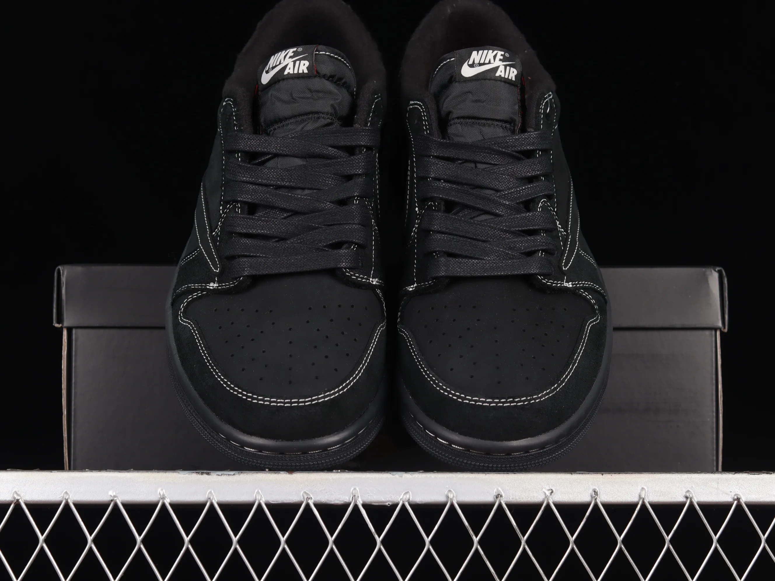 All Categories Air Jordan Jordan Series Basketball Shoes Air Jordan 1 Low LW Version Travis Scott x Nike Air Jordan 1 Low OG SP "Military Blue" AJ1 Joe 1 Overhook Cultural Versatile Casual Sports Basketball Shoes DM7866-001